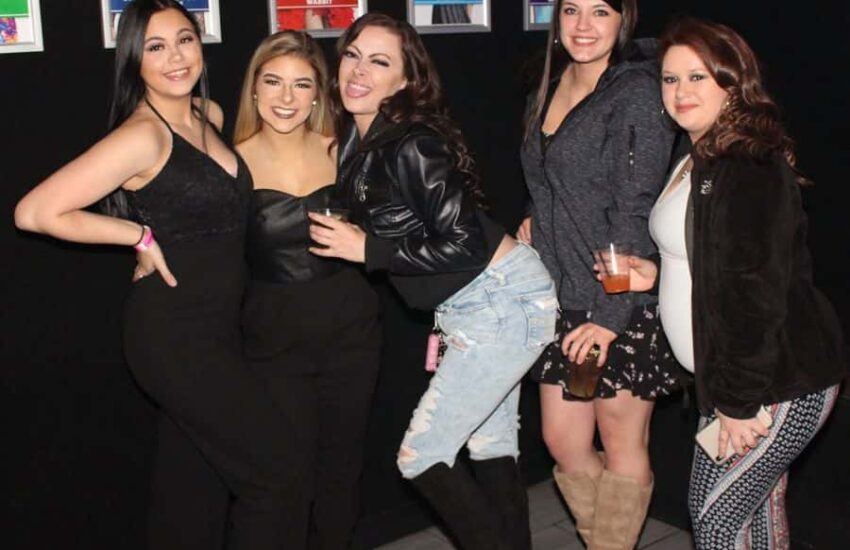 Facebook Dating Sweet Singles Females | Facebook Singles Hook Up In 2025